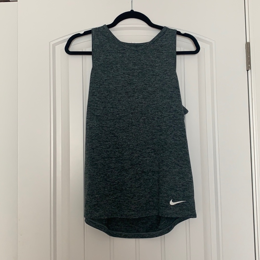 PRICE REDUCED!!! NIKE DRI-FIT Tank GUC!!